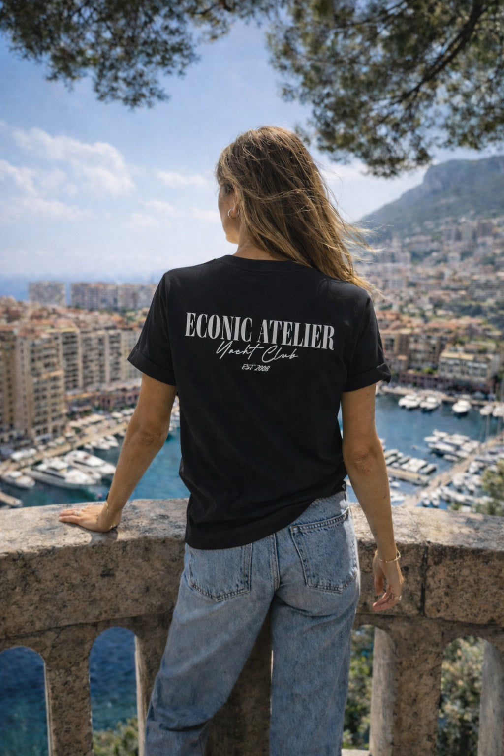 Econic Club - Basic Black